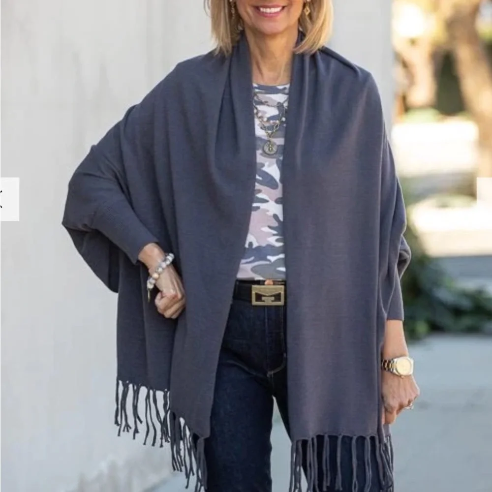 NWOT Jacket Society Lightweight Shrug Cardigan With Fringe - Picture 1 of 11
